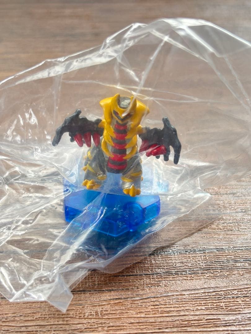 希少 ポケモン ギラティナ　クリア