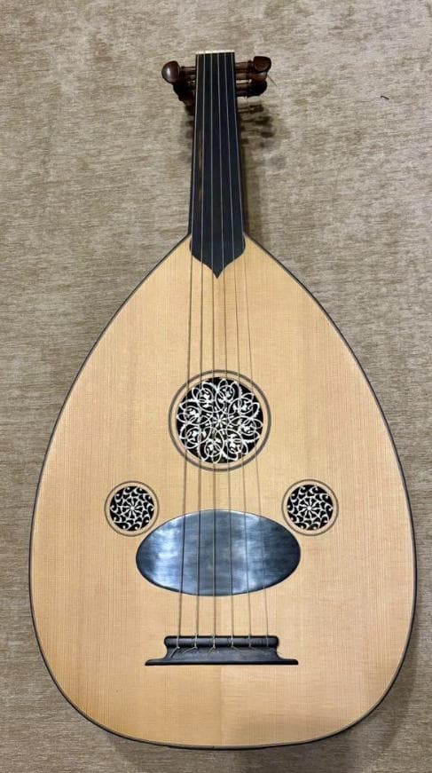 【トルコ製・ハンドメイドウード】Mustafa Copcuoglu作・ケース付き