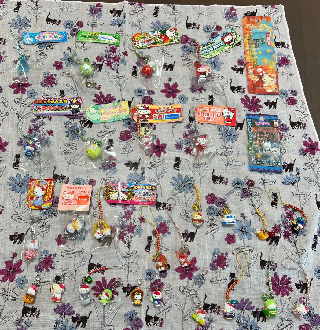 ハローキティ　ストラップ、キーホルダーセット
