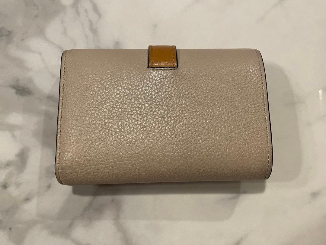 ロエベ　財布　バーティカルウォレット　スモール