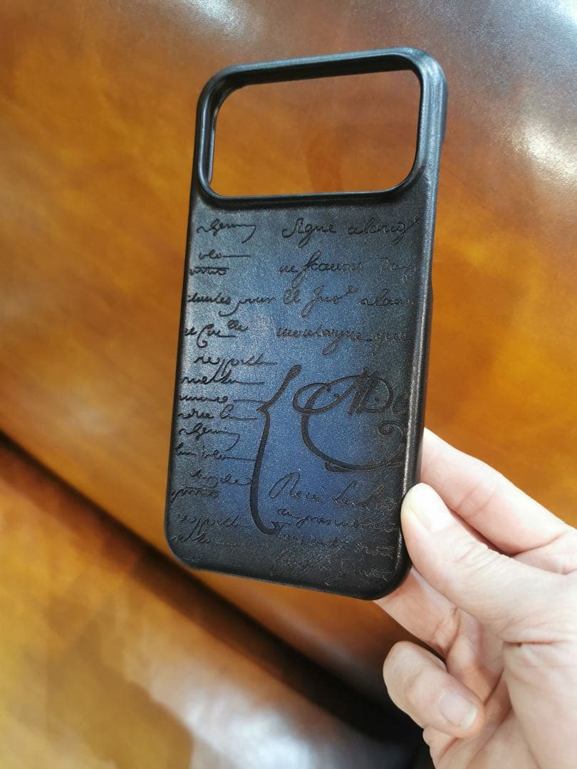 Miskeen手作りの技法 iPhone用ケース