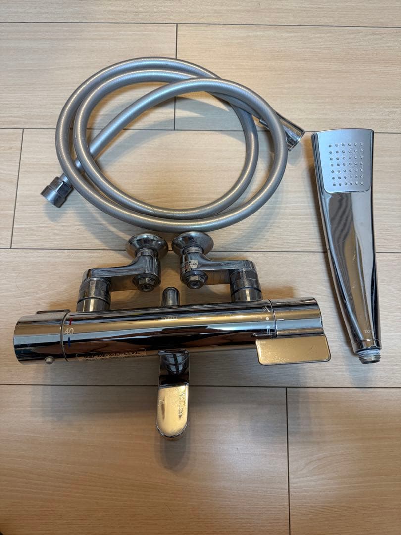 TOTO サーモスタット混合水栓 TBV03401J1 シャワーヘッドホース付き