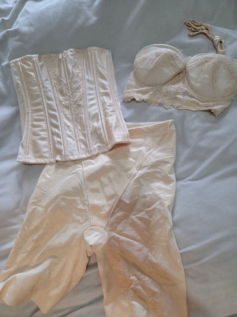 フォーシスアンドカンパニー ブライダルインナー