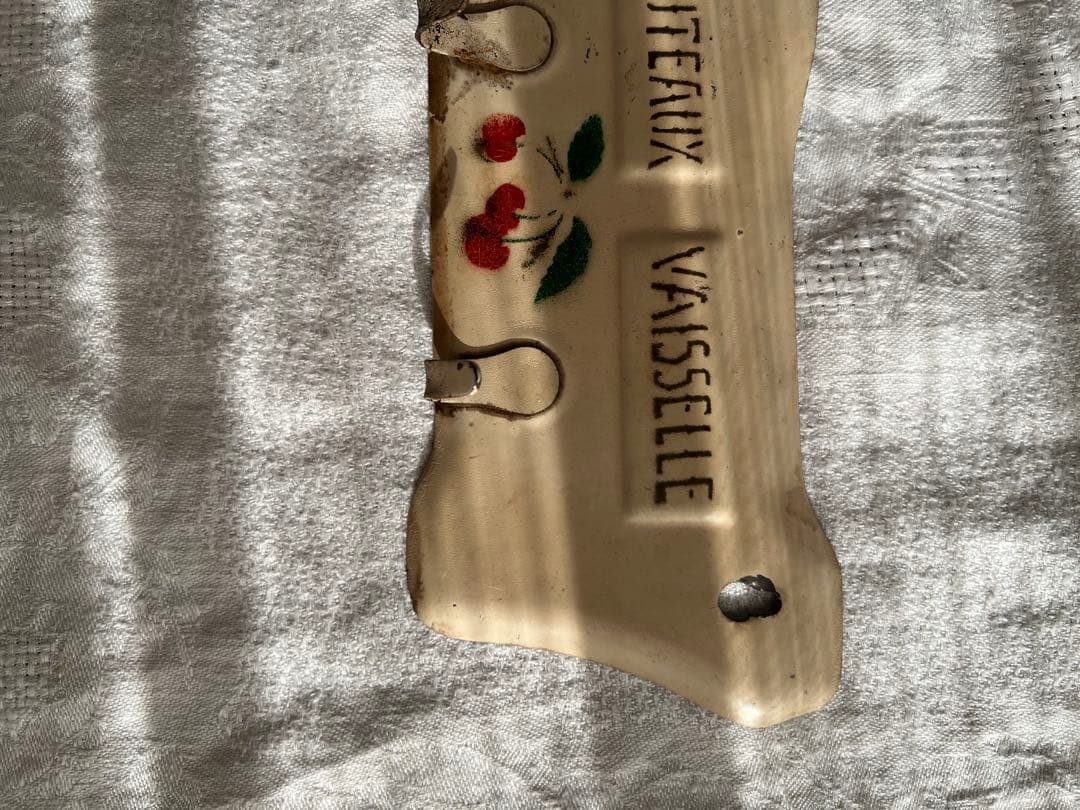 フランスアンティーク　さくらんぼ　ブリキ　フック