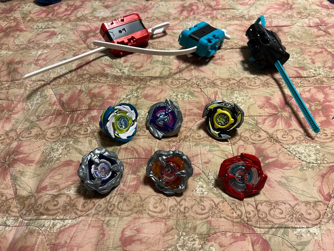 ベイブレードX引退品