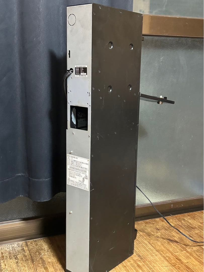 両替機　1000円→100円玉10枚　台間メダルサンド　　送料無料