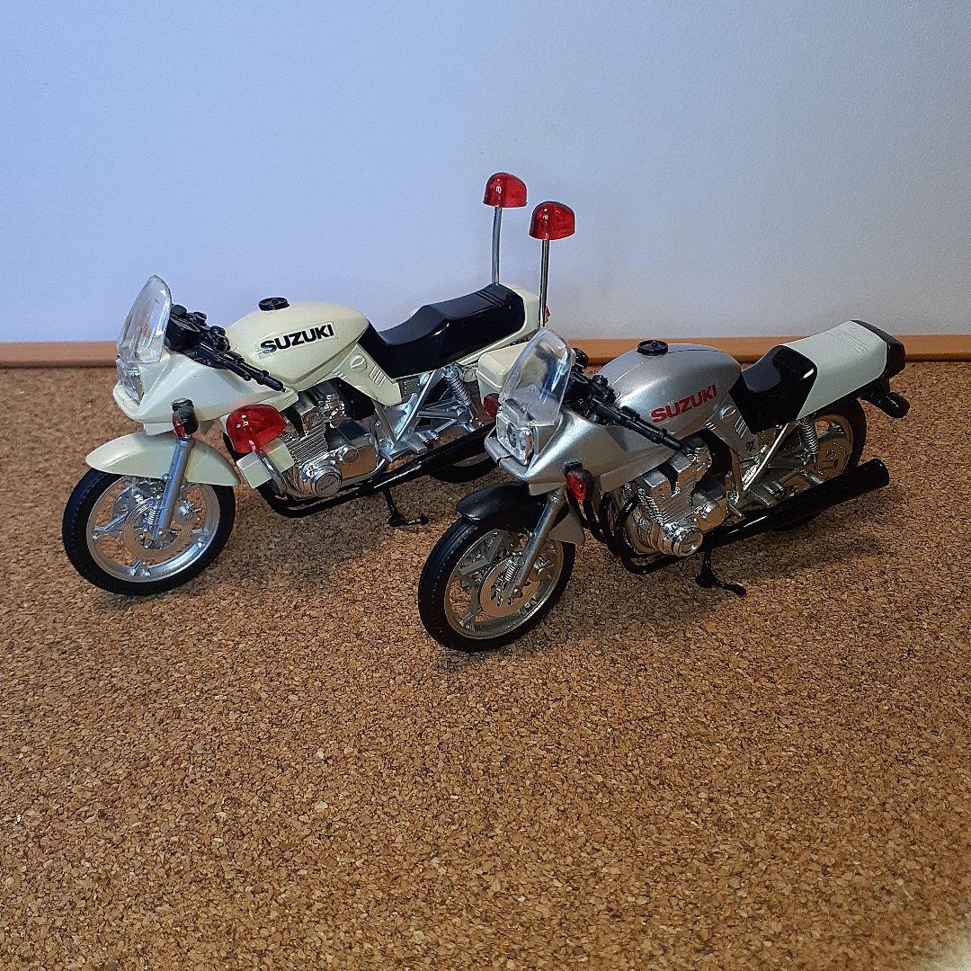 ダイヤペット スズキKATANA 2種