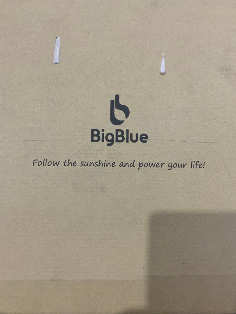 新品未使用箱不良　BigBlueソーラー充電パネル100W SP100 B420