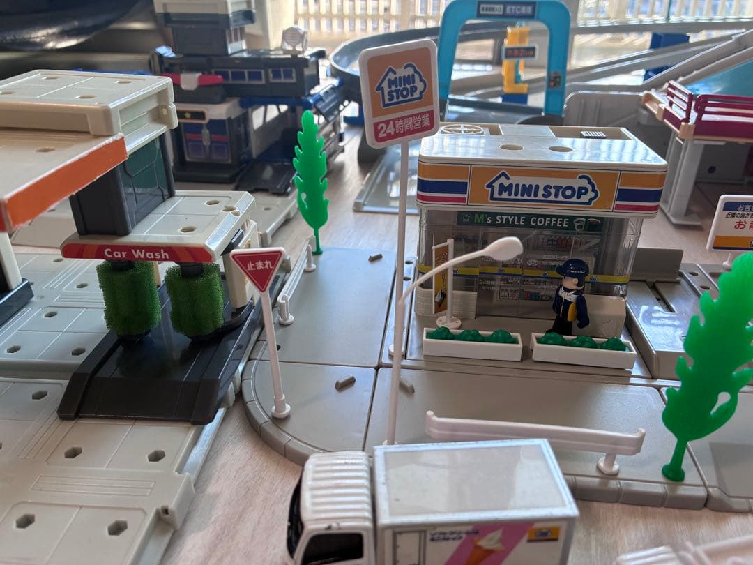 トミカ タウン 高速道路 デカパトロールカー