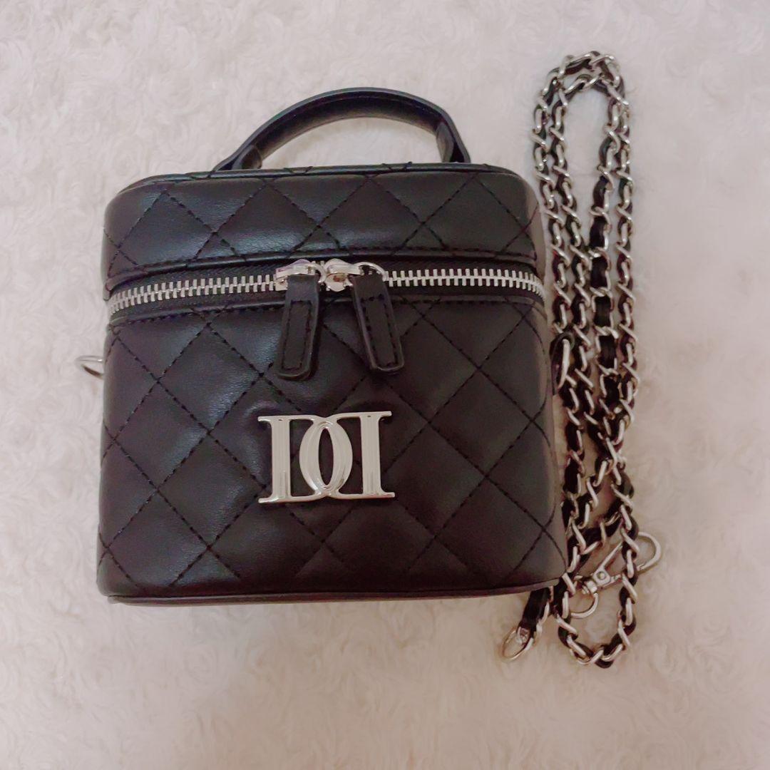 Darich キルティングスクエアミニバッグ シルバーパーツ BLK バニティ