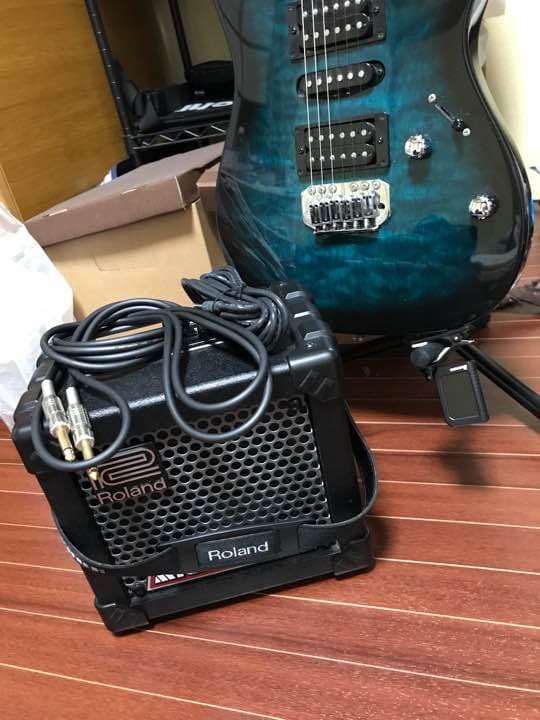 エレキギター、アンプ