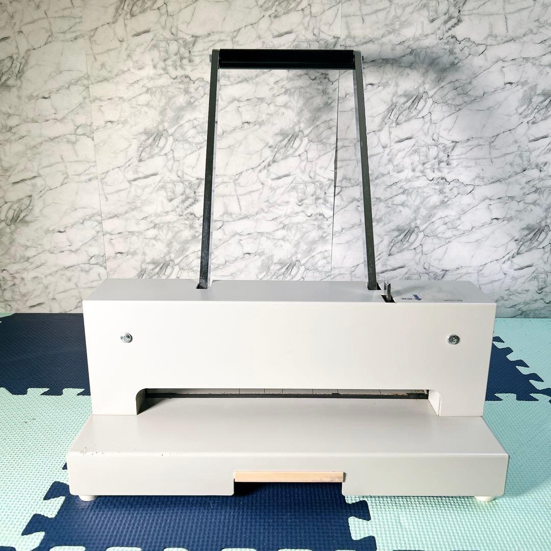 PLUS プラス 手動断裁機 PK-513L 裁断幅A4タテ