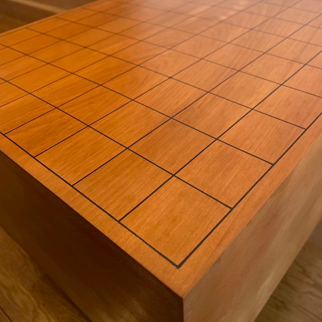 【本格将棋盤　未使用品】本桂　板目　木裏　脚付き　へそあり