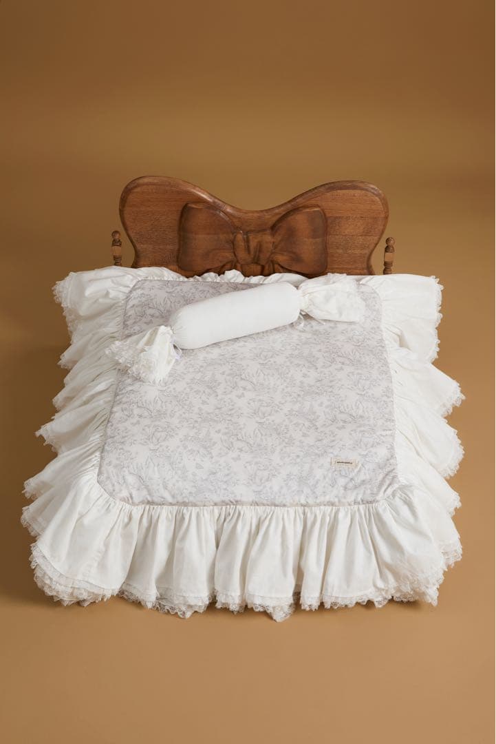 ペット用無垢材ベッド　海外ブランド品