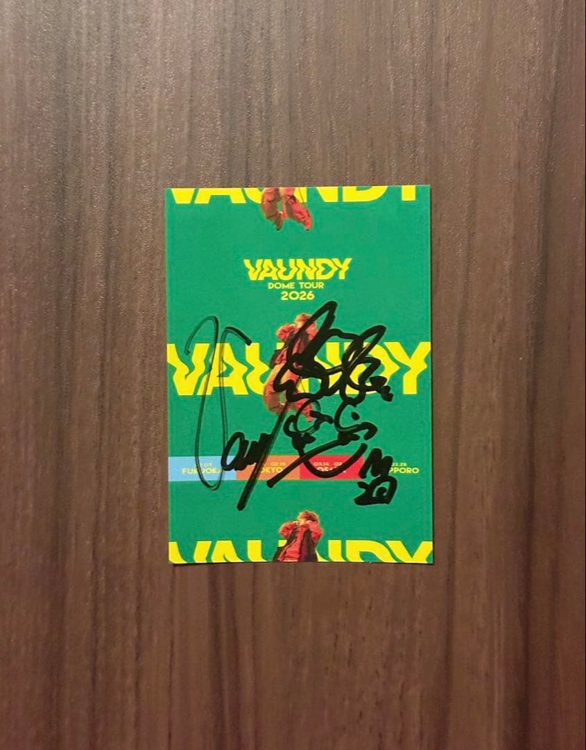 VAUNDY サイン入りステッカー