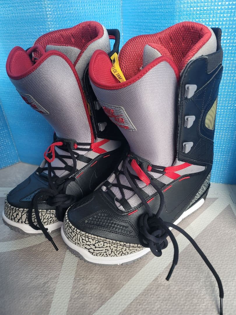 ★レア★Nike Air スノーボードブーツ 怪獣