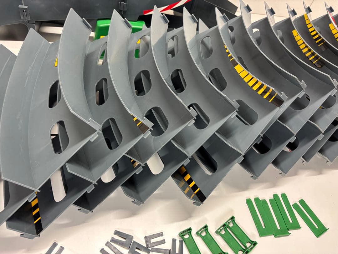 タミヤ ミニ四駆 増量 オーバルホームサーキット シングルループ レーンチェンジ