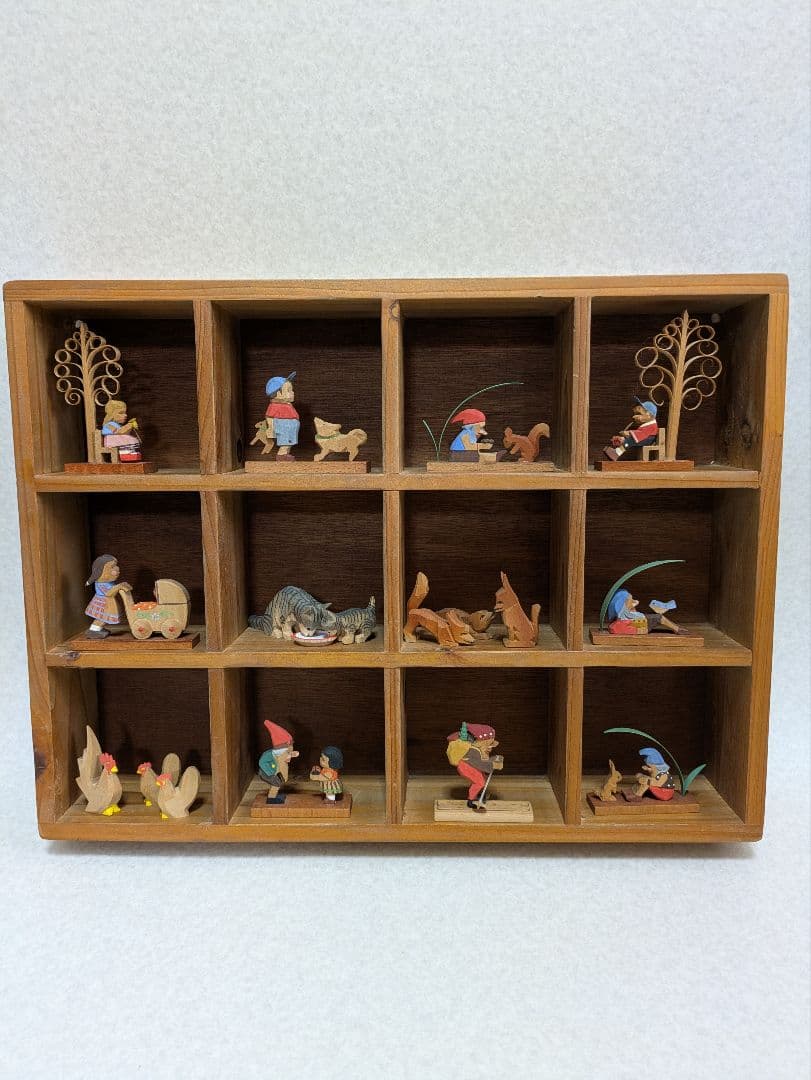 uma58Helbig工房の手彫り人形(ドイツ製)