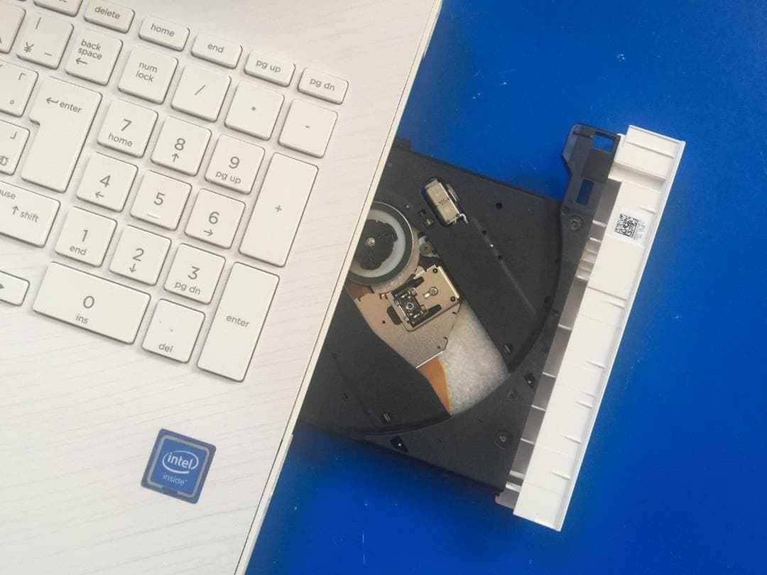 HP 15-bs005TU 15.6型フルHDTFT液晶 フルサイズノートPC