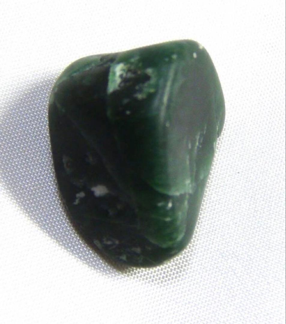 金山谷　極上ろうかん糸魚川翡翠　原石　糸魚川ひすい　コン沢　国産鉱物　水石　根付