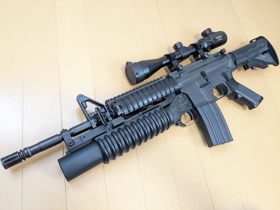 マルイ　M4 ris スタンダード　電動ガン　M203 グレネード　スコープ　付