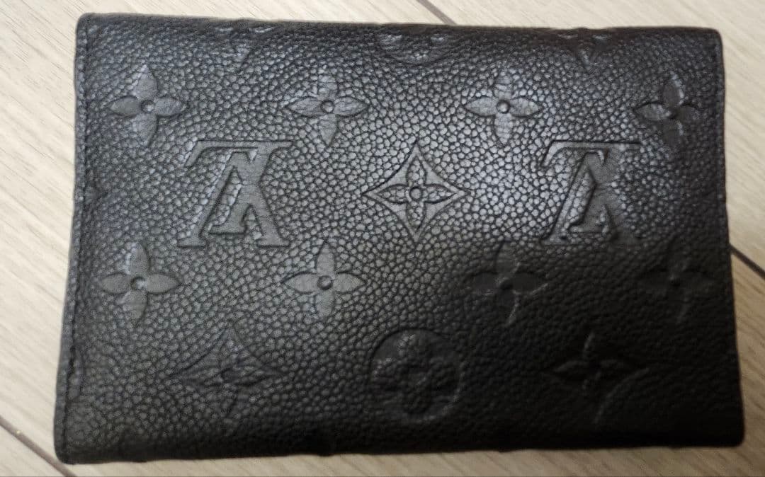 超美品！正規品 LOUIS VUITTONアンプラントキュリユーズ 三つ折り財布