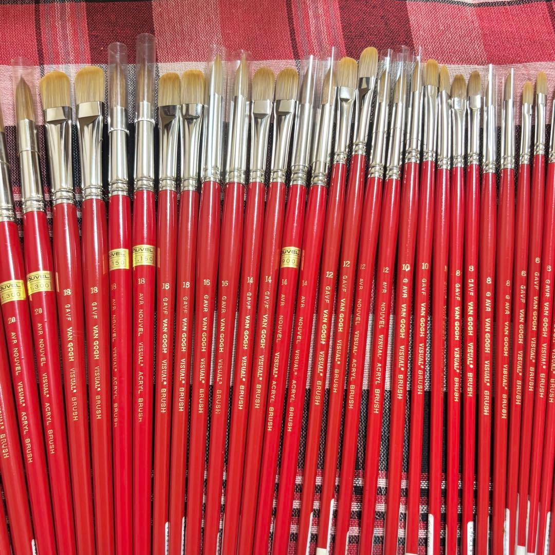 新品未使用！油彩・アクリル画用筆40本