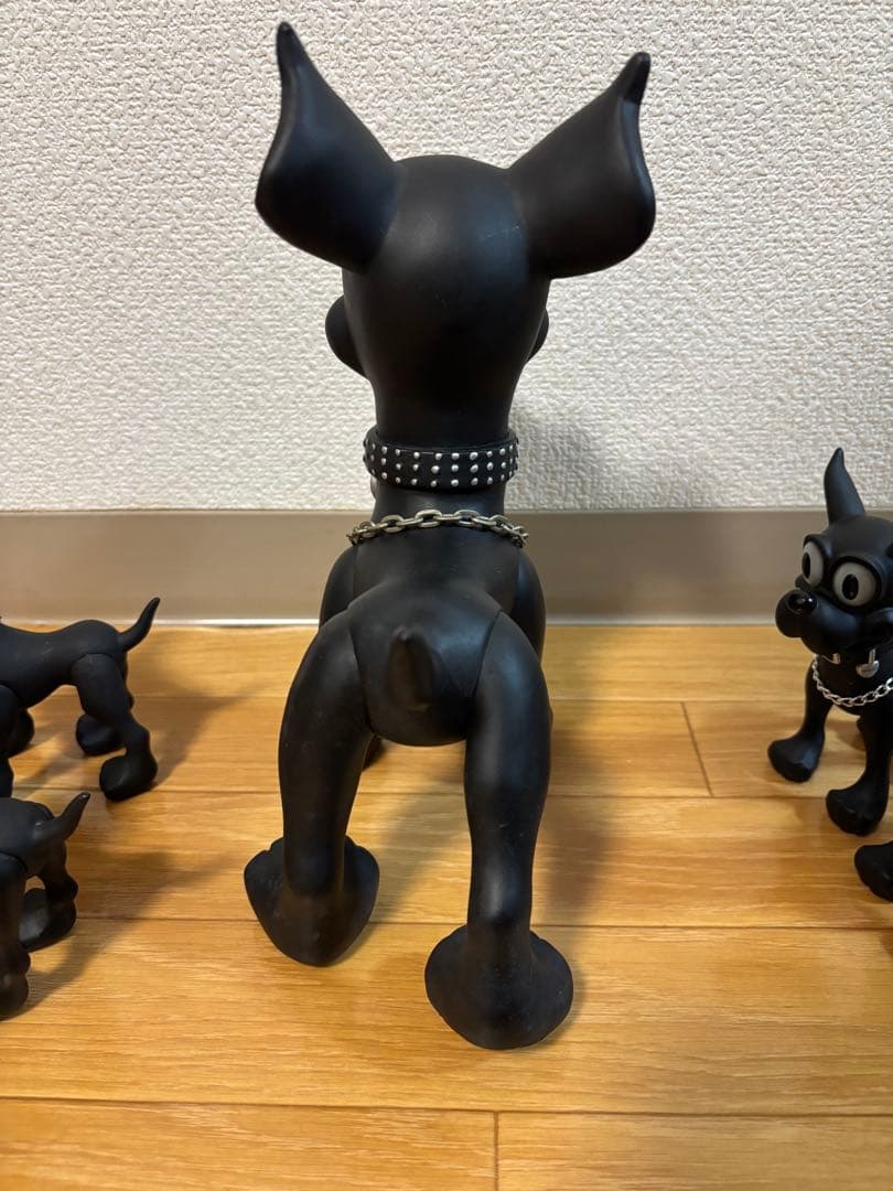 ネイバーフッド　SHADOW フィギュア　ソフビ