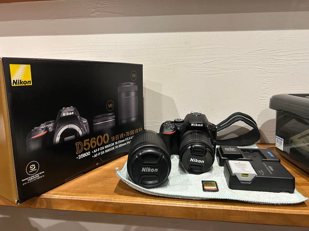 Nikon D5600 デジタル一眼レフカメラ 2本レンズ付きフルセット