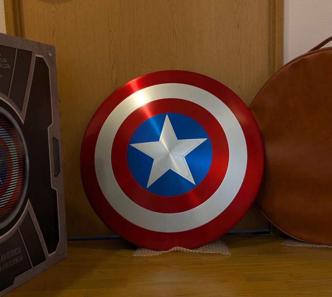 純正品 キャプテンアメリカ 盾 金属製シールド ケース付き アベンジャーズ