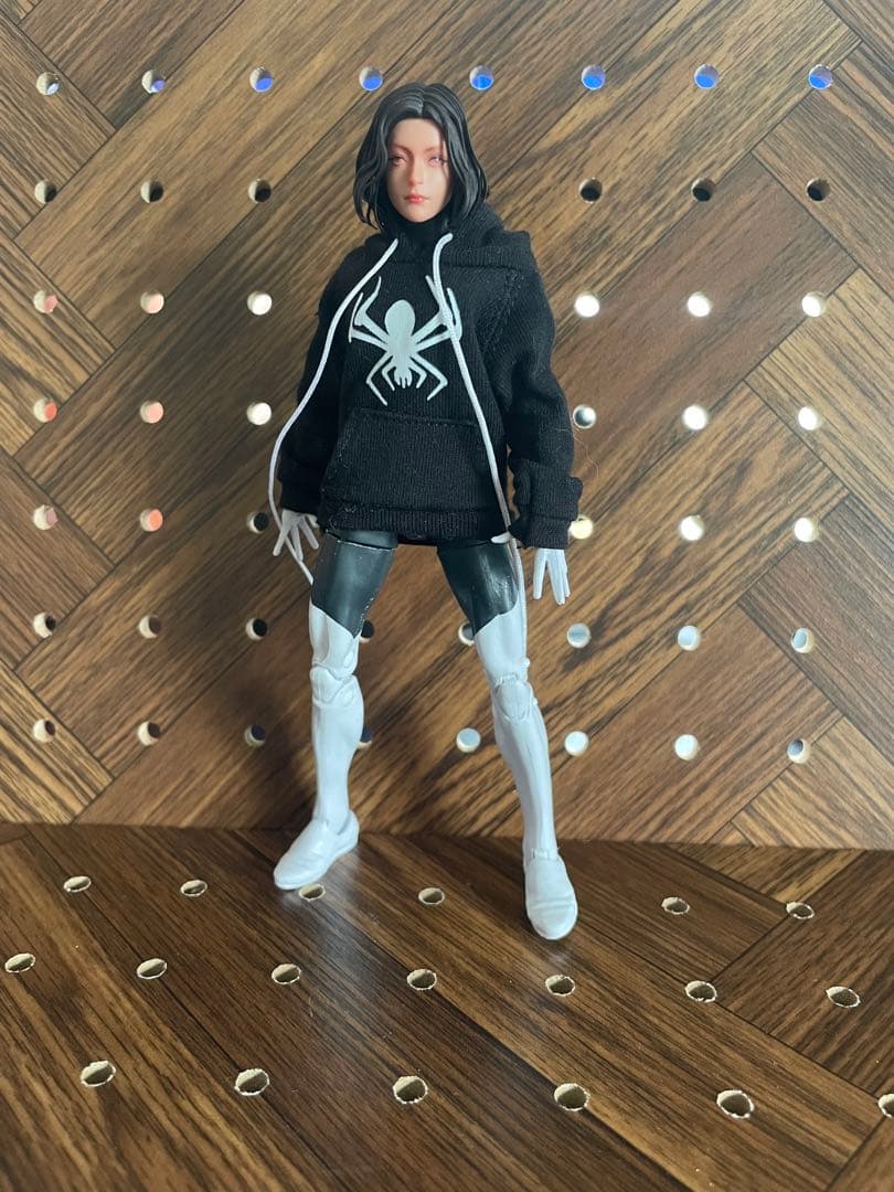 マーベルスパイダーウーマン