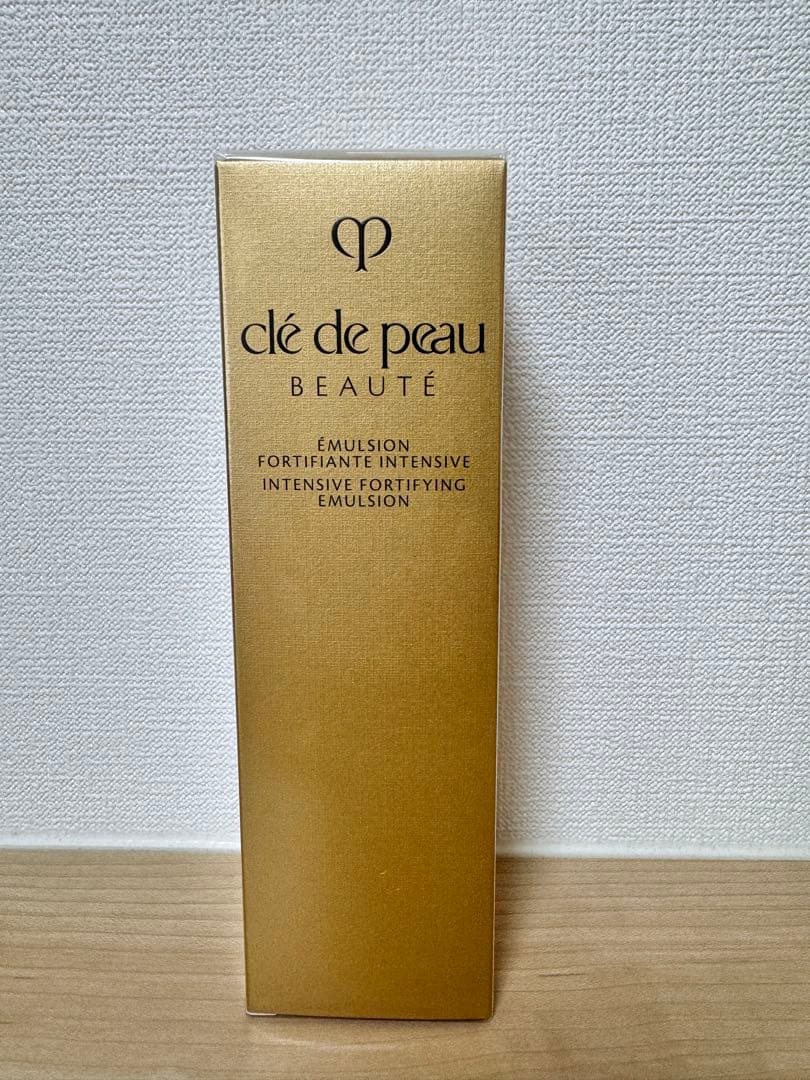 クレ・ド・ポー ボーテ エマルションアンタンシヴn 乳液（夜用）125 ml