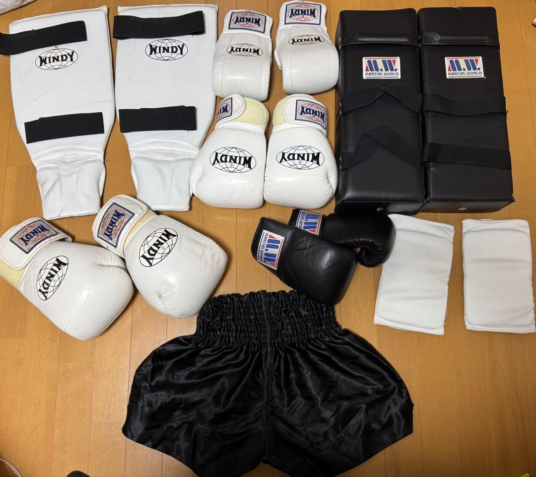 WINDY ボクシンググローブ・ミット　まとめ売り