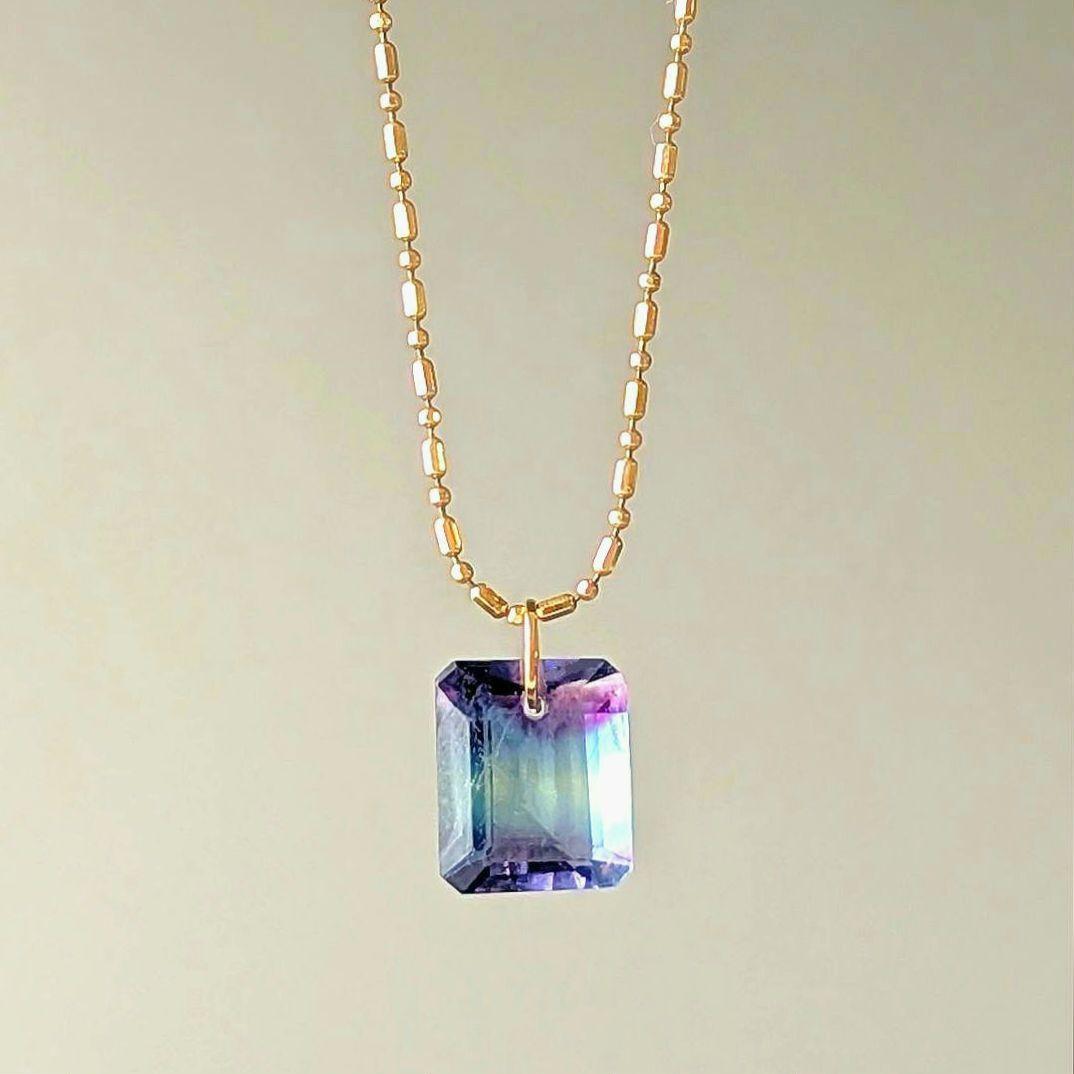 ♢ミリココ♢K18 パーティカラーフローライト 4.53ct チャーム