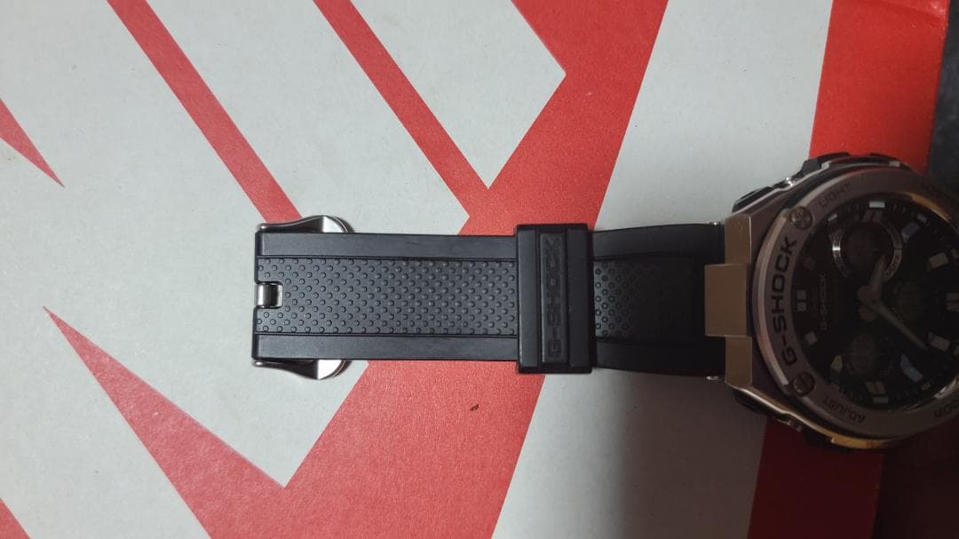 【美品】CASIO G-SHOCK GST-W110