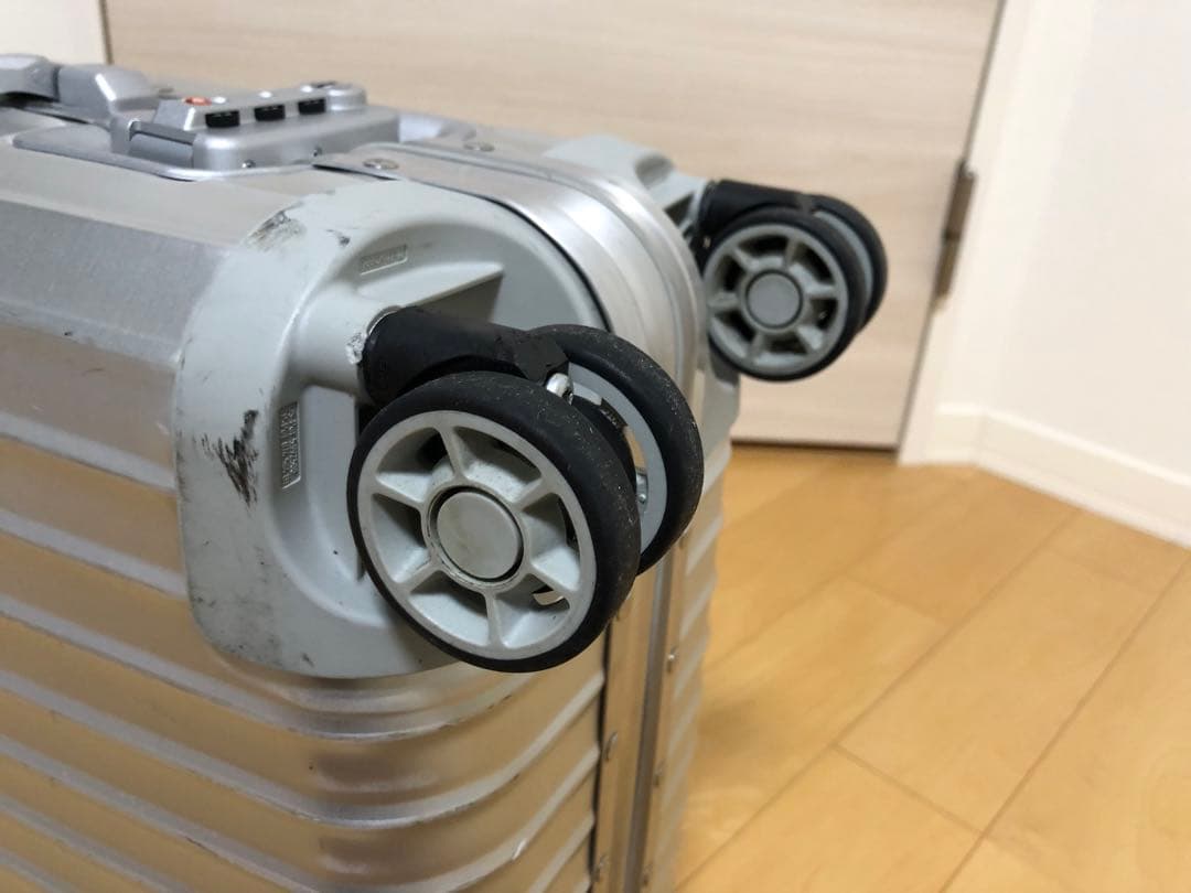 【美品】リモワ　トパーズ　Rimowa Topas 機内持ち込み 32L 4輪