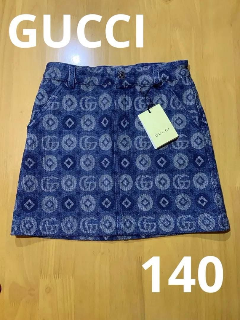ララ‼️【新品】GUCCI デニムGGパターンスカート　140