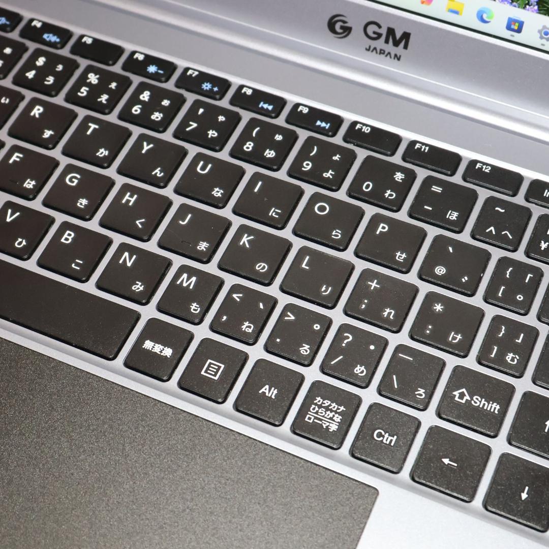 Win11公式対応/メモリ8/SSD256/フレームレスFHD液晶/無線/カメラ