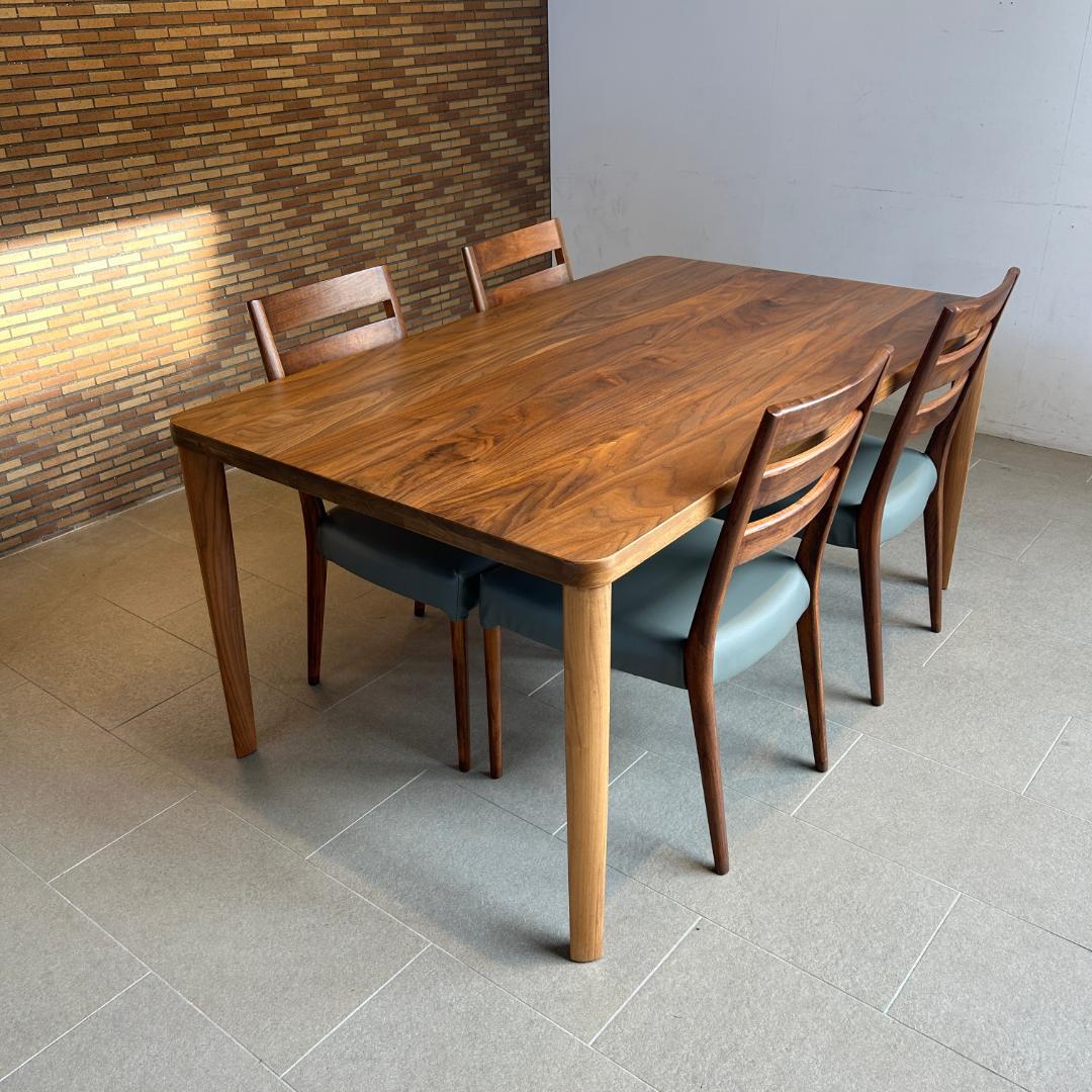 5分割のa♥Karimoku / カリモク　ダイニングテーブル＆チェア4脚