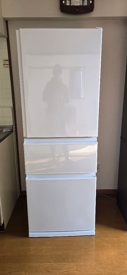 美品　三菱　冷凍冷蔵庫　MR-C33G-W　3ドア