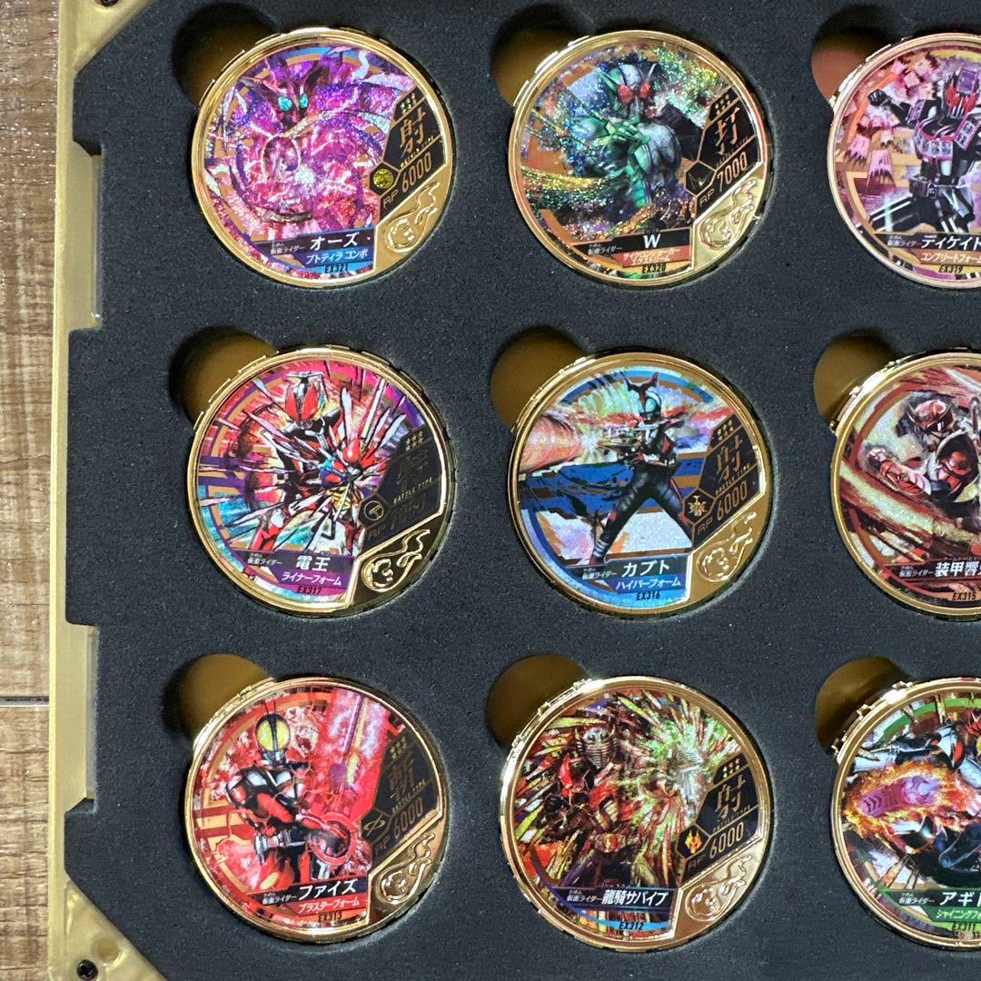 ブットバソウルGOLDメダルセット　メダルホルダー