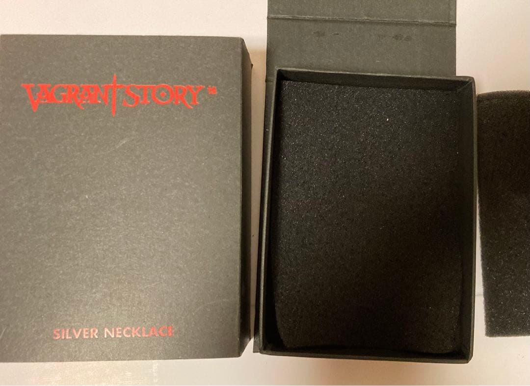 ベイグランドストーリー　ペンダントトップ　2個