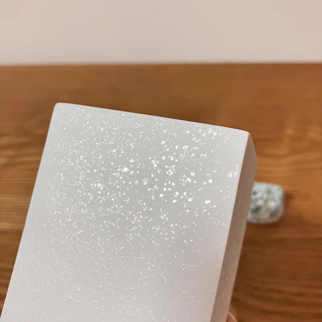 長江重和さん　白磁練上香炉　香炉　「香るかたち」