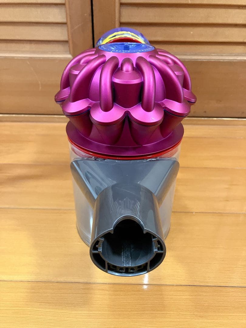 クール【dyson】SV11/HH11 V7 コードレスクリーナー