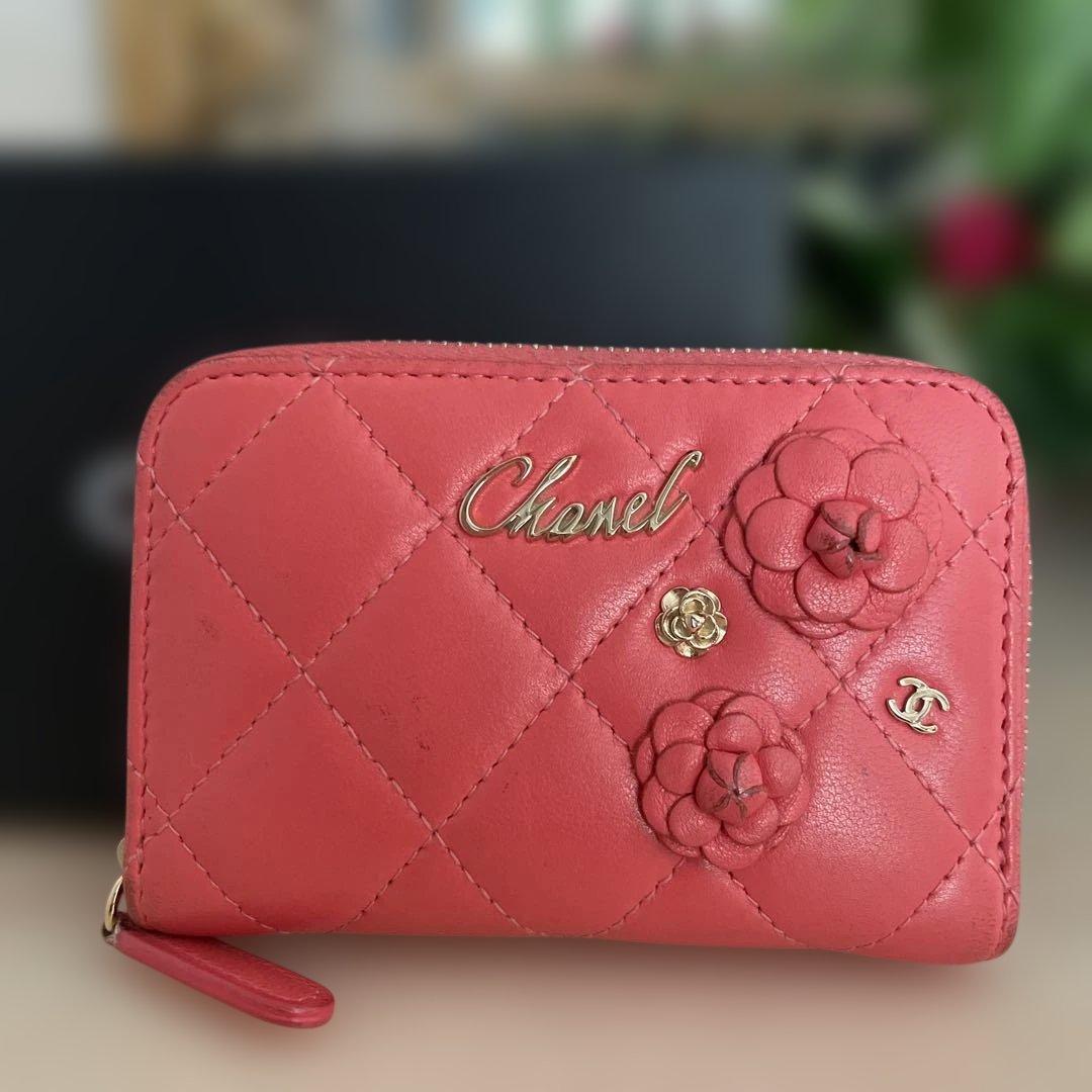 CHANELピンク キルティング ケース