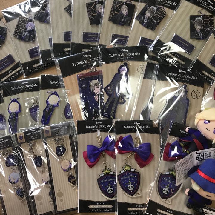 ツイステグッズ220点セット