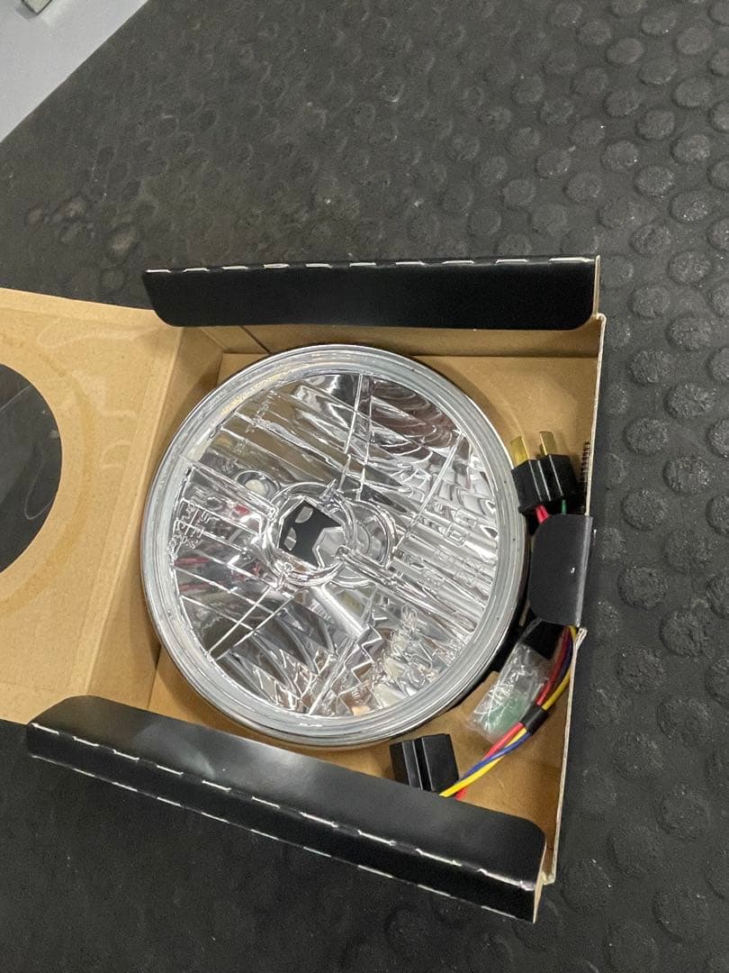 す*つ様 SEV MARCHAL ヘッドライトLED付き722 702マーシャル