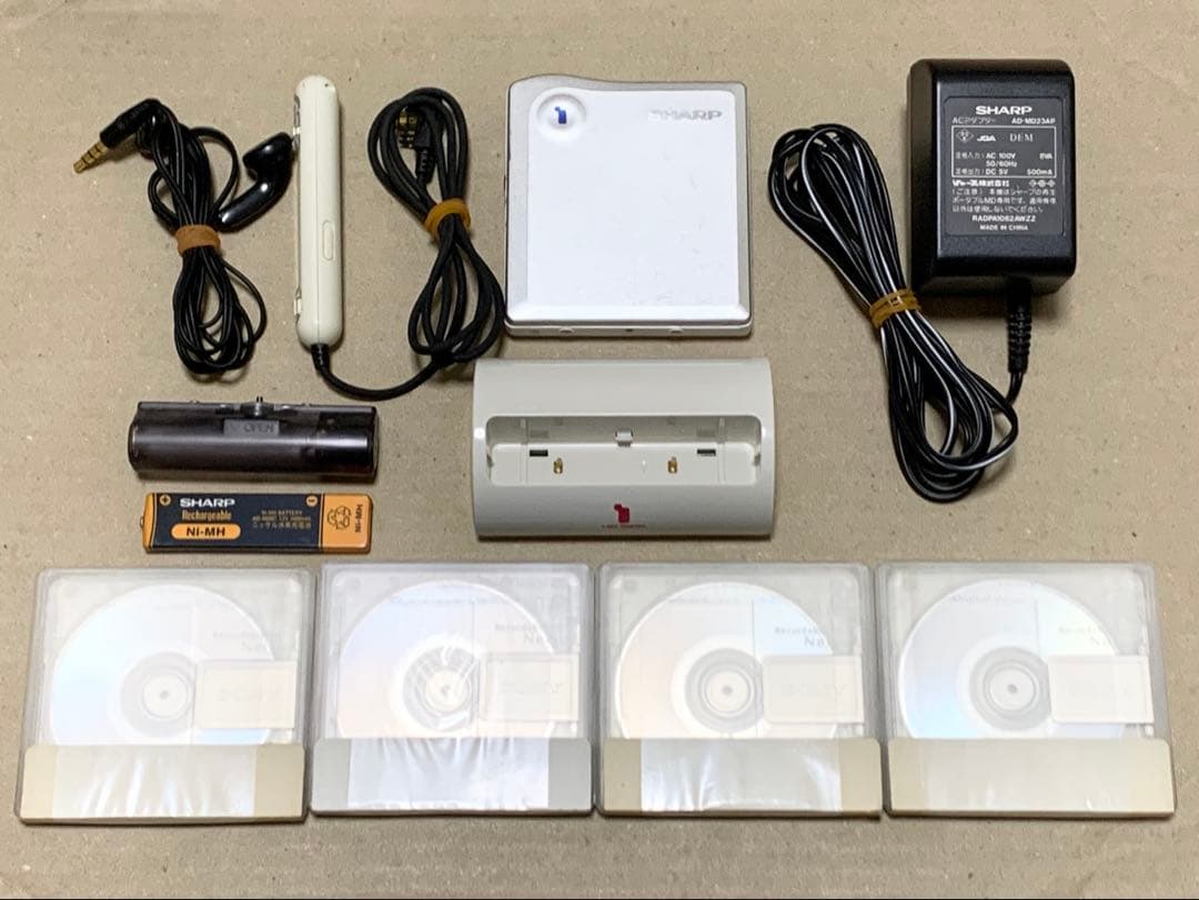 SHARP MD-DS33 ポータブルMDプレーヤー　中古品
