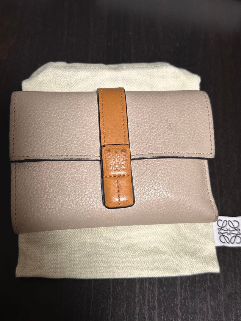 LOEWE 三つ折り財布 ベージュ