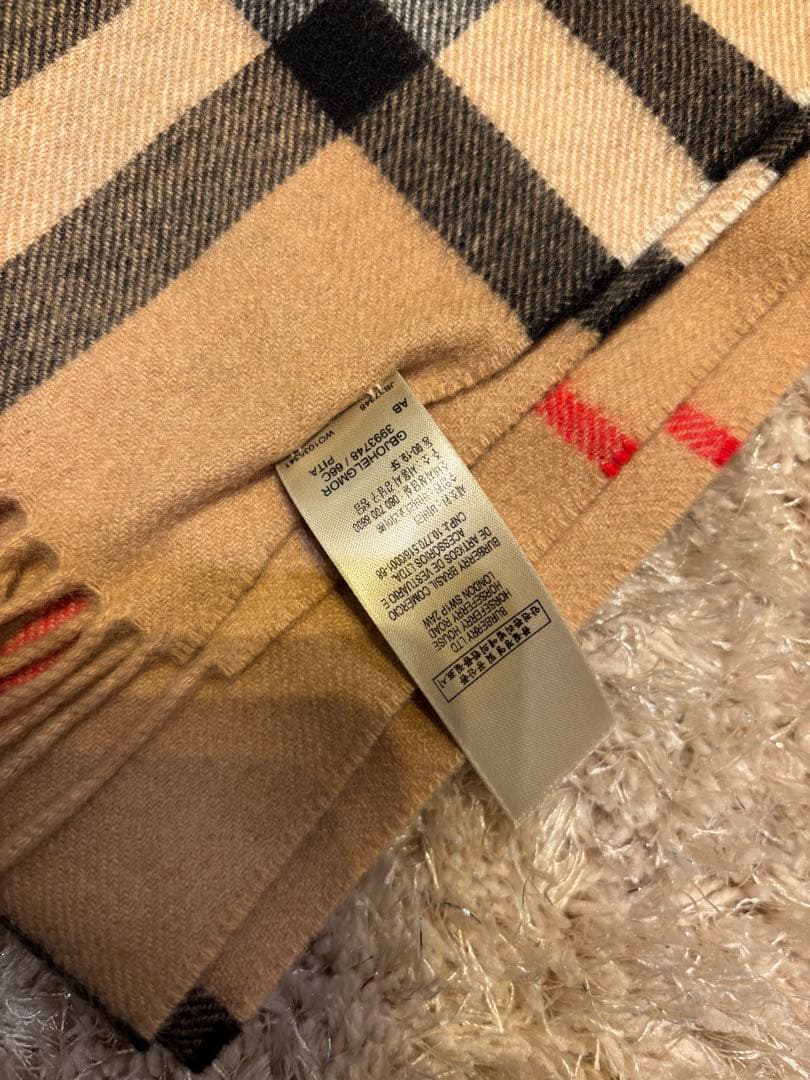 Burberry ハート柄マフラー　ベージュ　美品